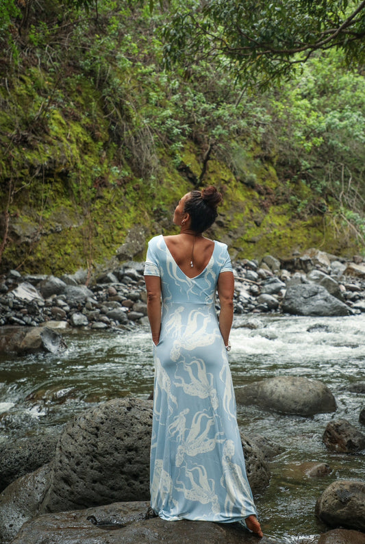 Women’s Maxi Dress in He’e