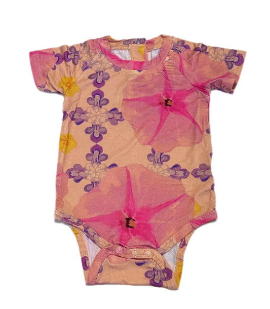 Short Sleeve Baby Onesie in Morning Glory